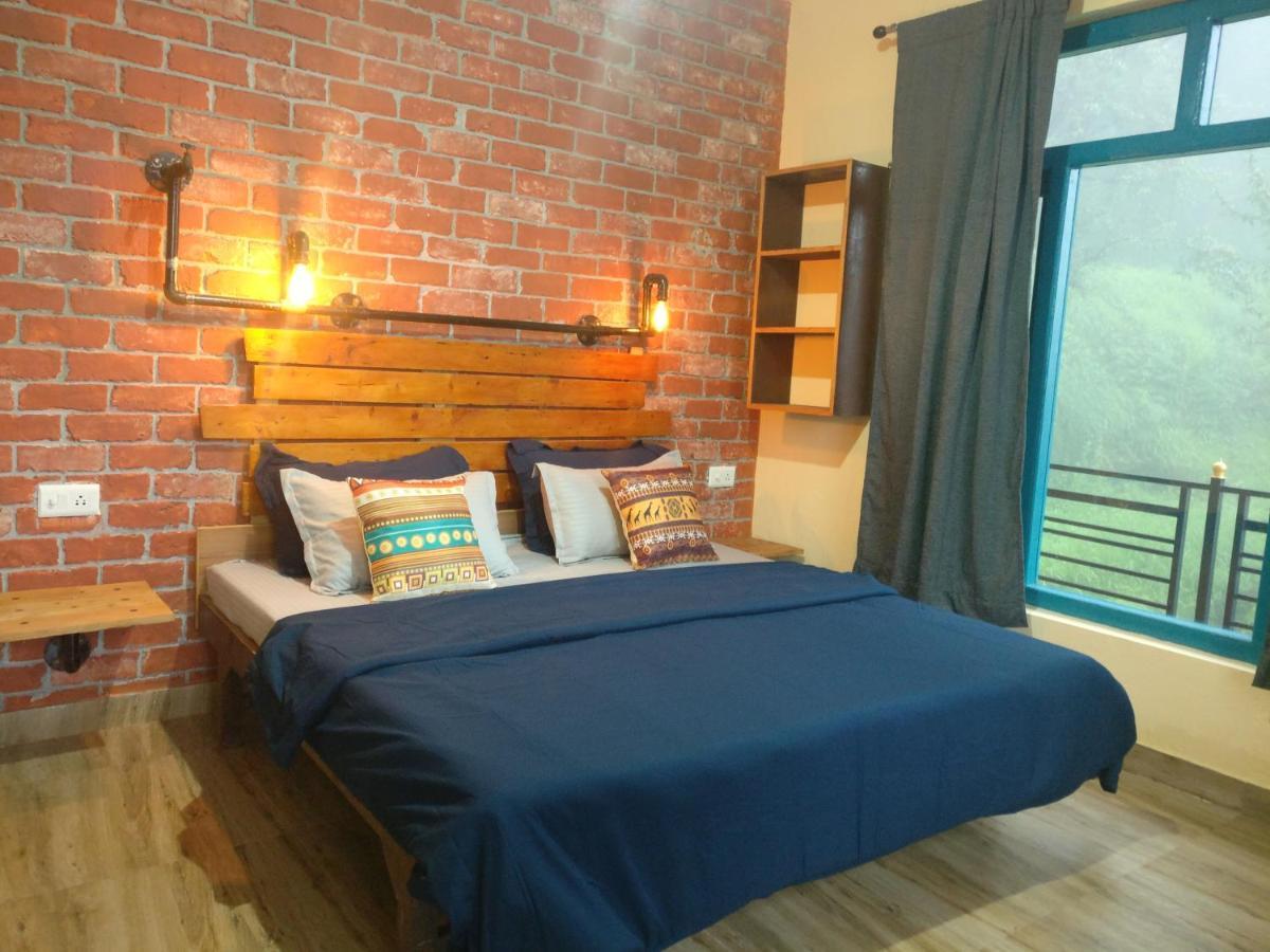 White Rabbit Guest House Dharamshala Esterno foto