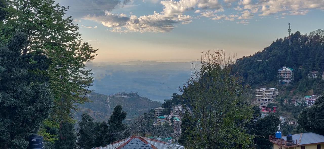White Rabbit Guest House Dharamshala Esterno foto